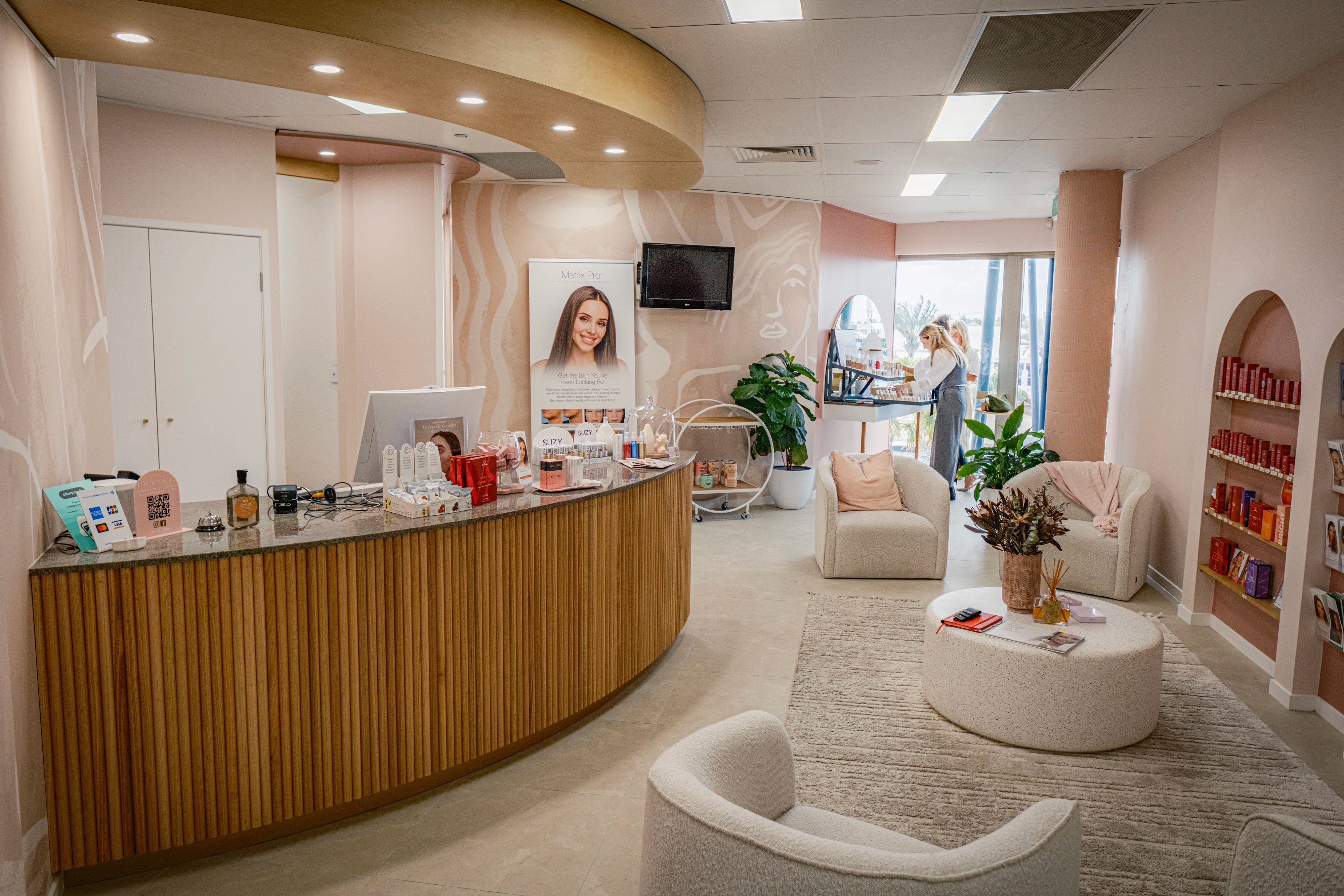 Elevating Beauty Standards with Jane Iredale's Beauty Gallery 2.0 Displays: A Success Story at Nurse Jodie Clinic